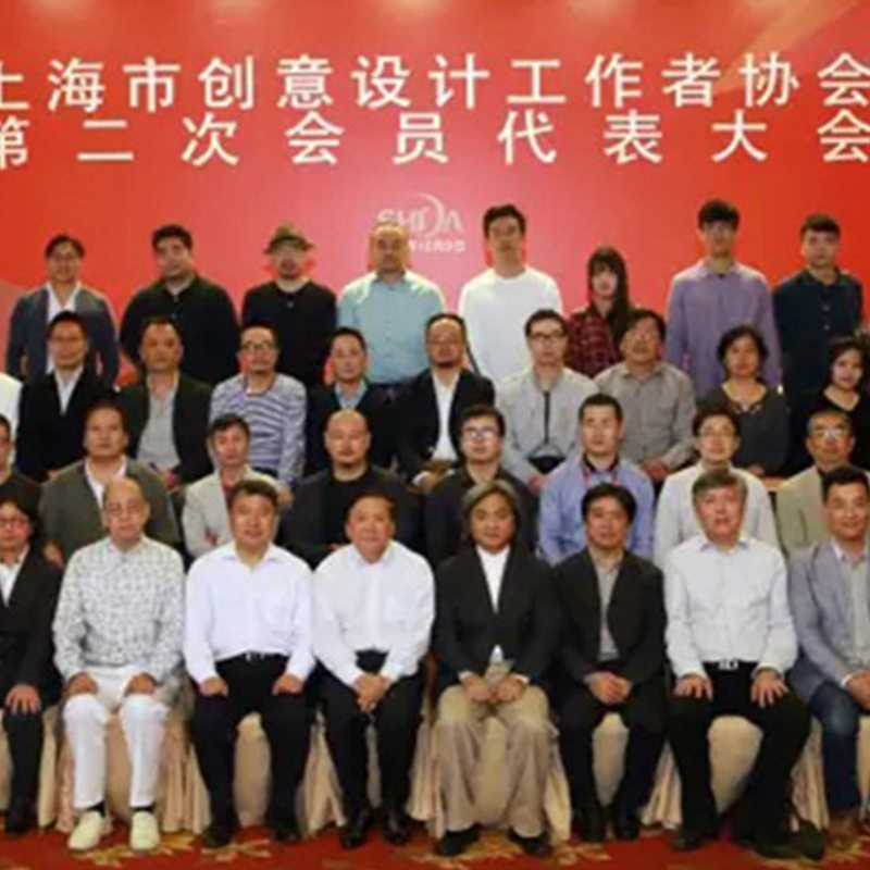 2015年5月21日上午，寧波市鎮(zhèn)海區(qū)委書記薛維海一行視察木馬設計展覽，并給予高度評價。