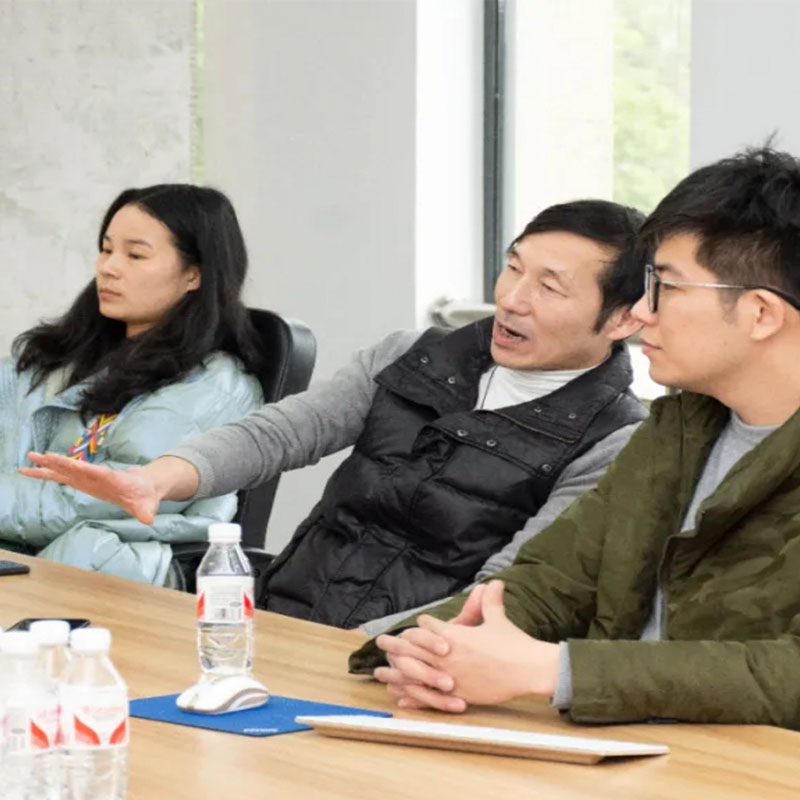 寧波市鎮(zhèn)海區(qū)文化和廣電旅游體育局黨委委員阮偉明一行到訪杭州木馬聯(lián)龍工業(yè)設計中心